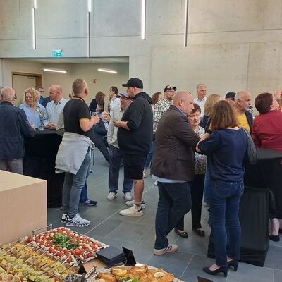 Bild vergrößern: Eröffnungsfeier kmd Buffet